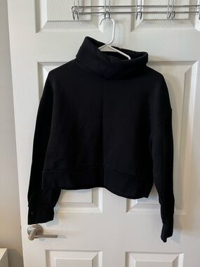Zara Black Cropped Turtleneck Sweater